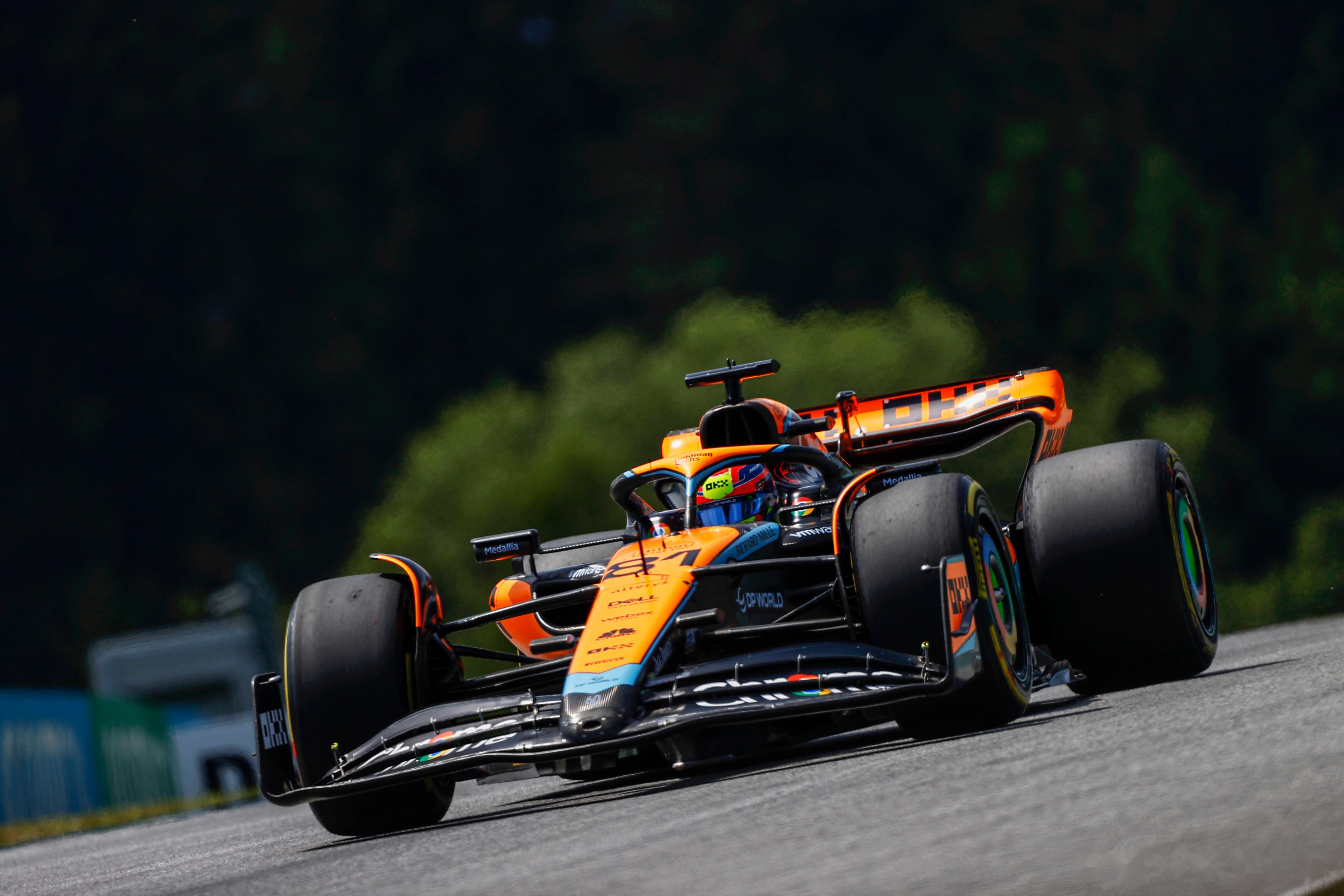 梅赛德斯绝杀法拉利，诺里斯高光表现