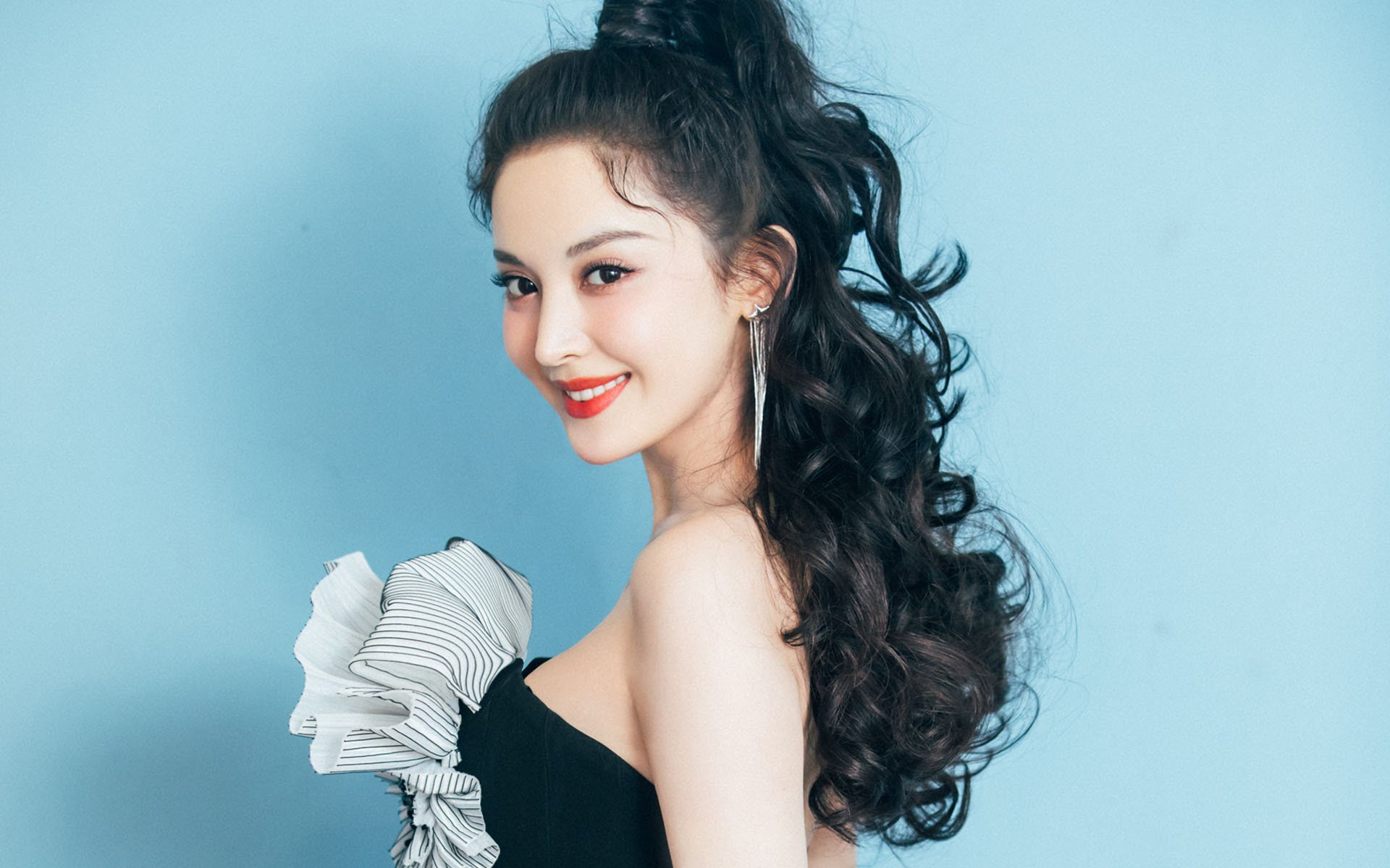 开云官网-抢七夜光!莱奥撕裂黑暗的刀锋