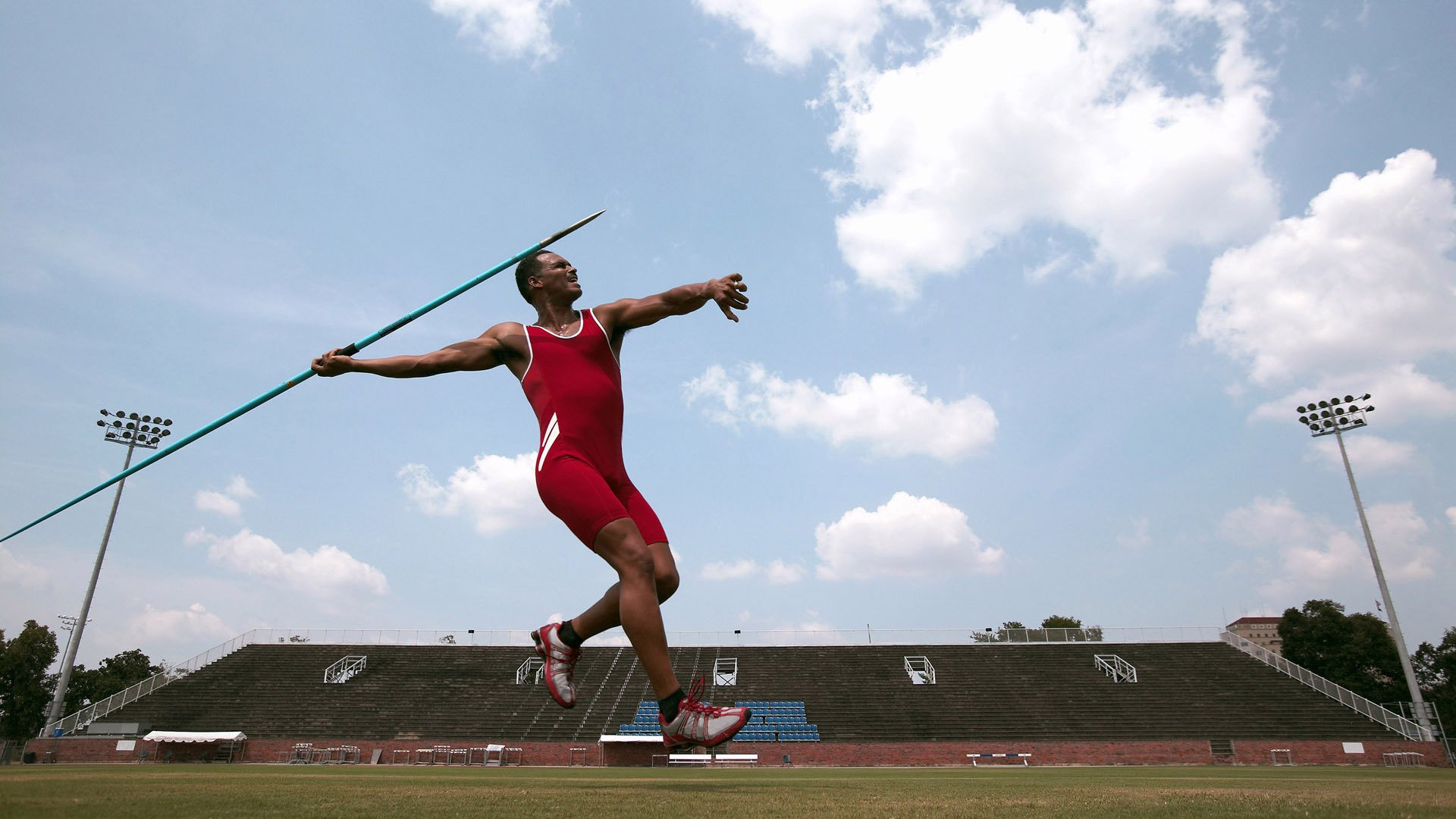 乔治斩落东北虎！太阳速胜吉林队，超巨主宰比赛走向